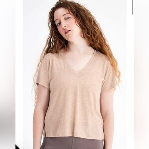 Girlfriend Collective Cupro V-Neck Tee in Dune